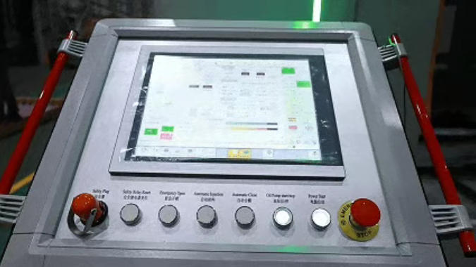 jwell-machinery-deeply-engages-in-blow-molding-field-2.jpg