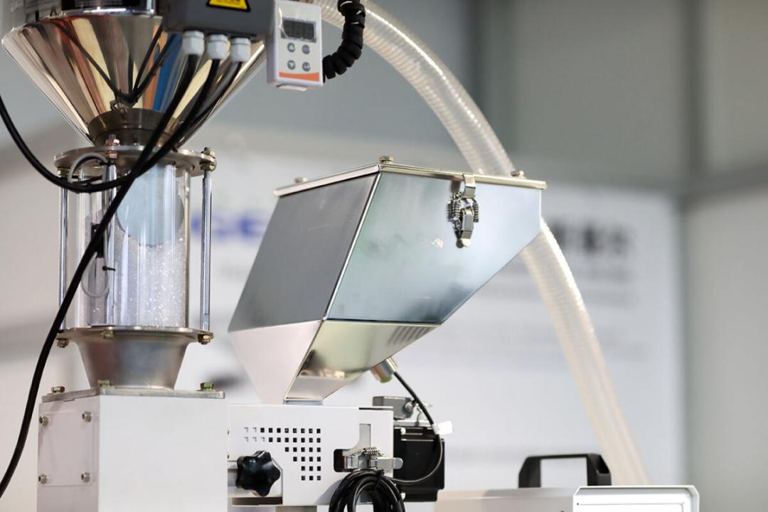 wrong-feeding-equipment-choices-trigger-hidden-risks-of-unstable-product-quality.jpg wrong-feeding-equipment-choices-trigger-hidden-risks-of-unstable-product-quality.jpg